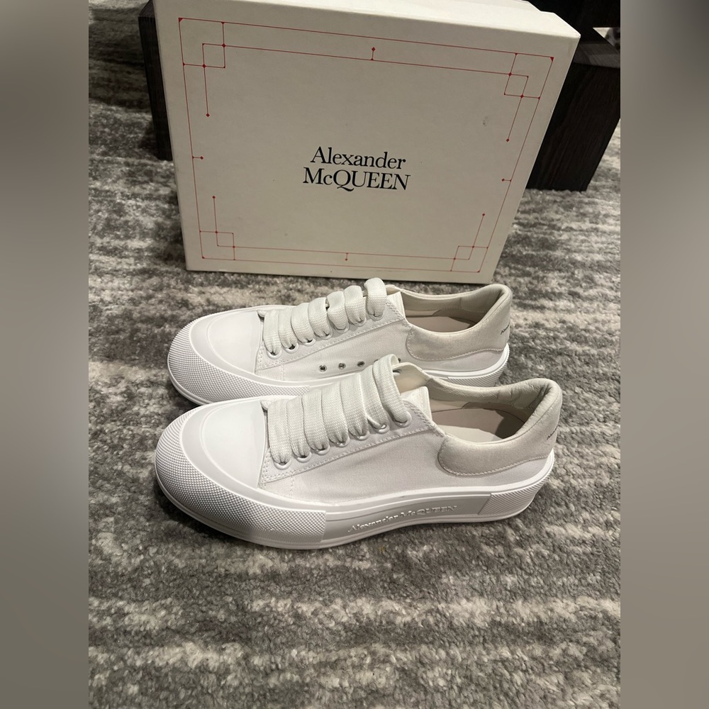 Alexander McQueen Women’s Deck Plimsoll Low Top Sneakers: Size: 40 /Color: White